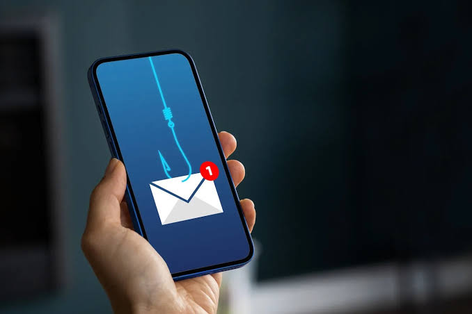 Frequent Fake Emails - Recognize Phishing Before Sharing Information